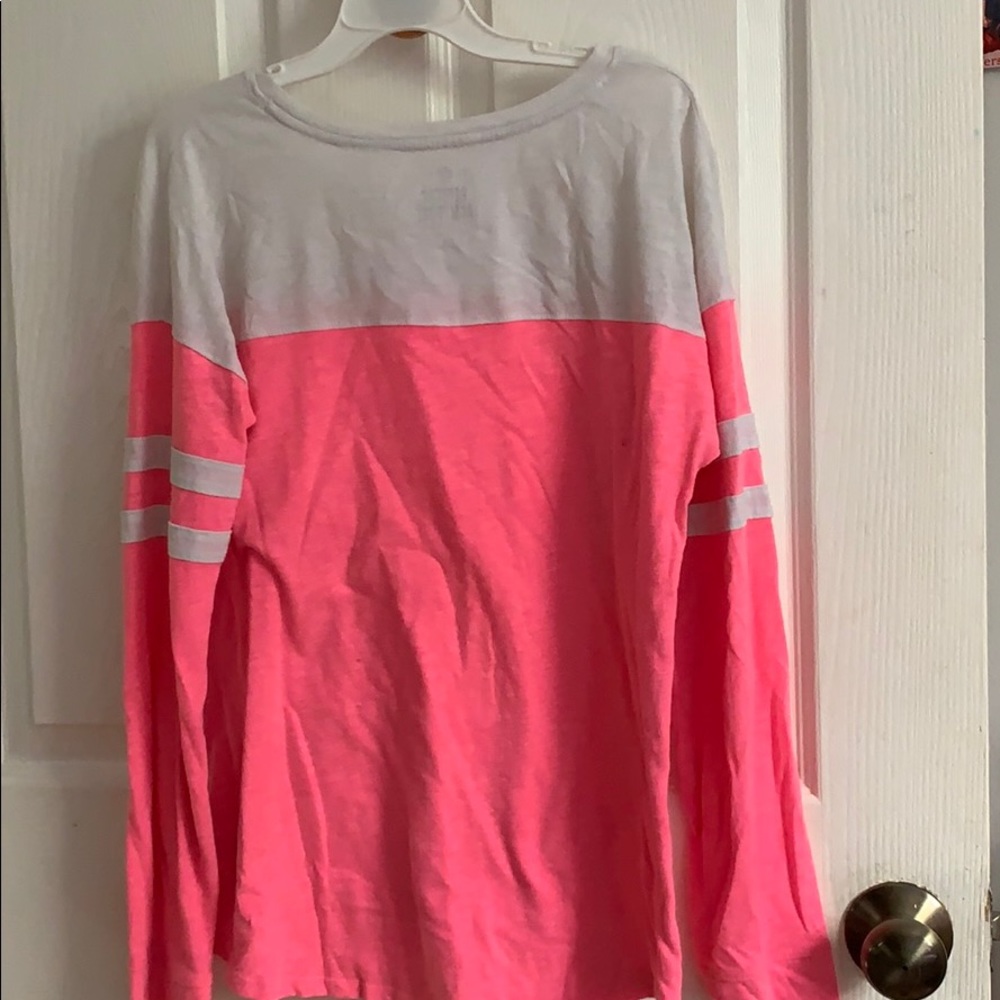 Perfect Tee - Picture 2 of 3